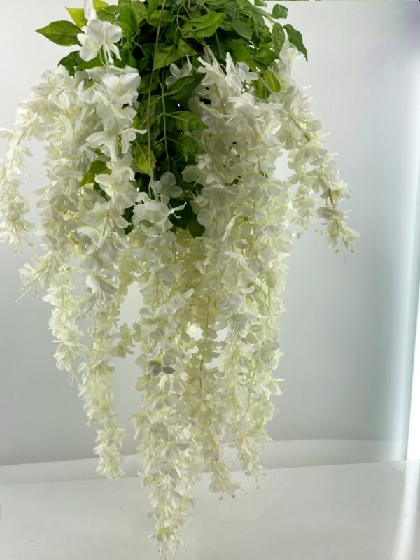 HF01 Hanging white flowers X&L Flower House