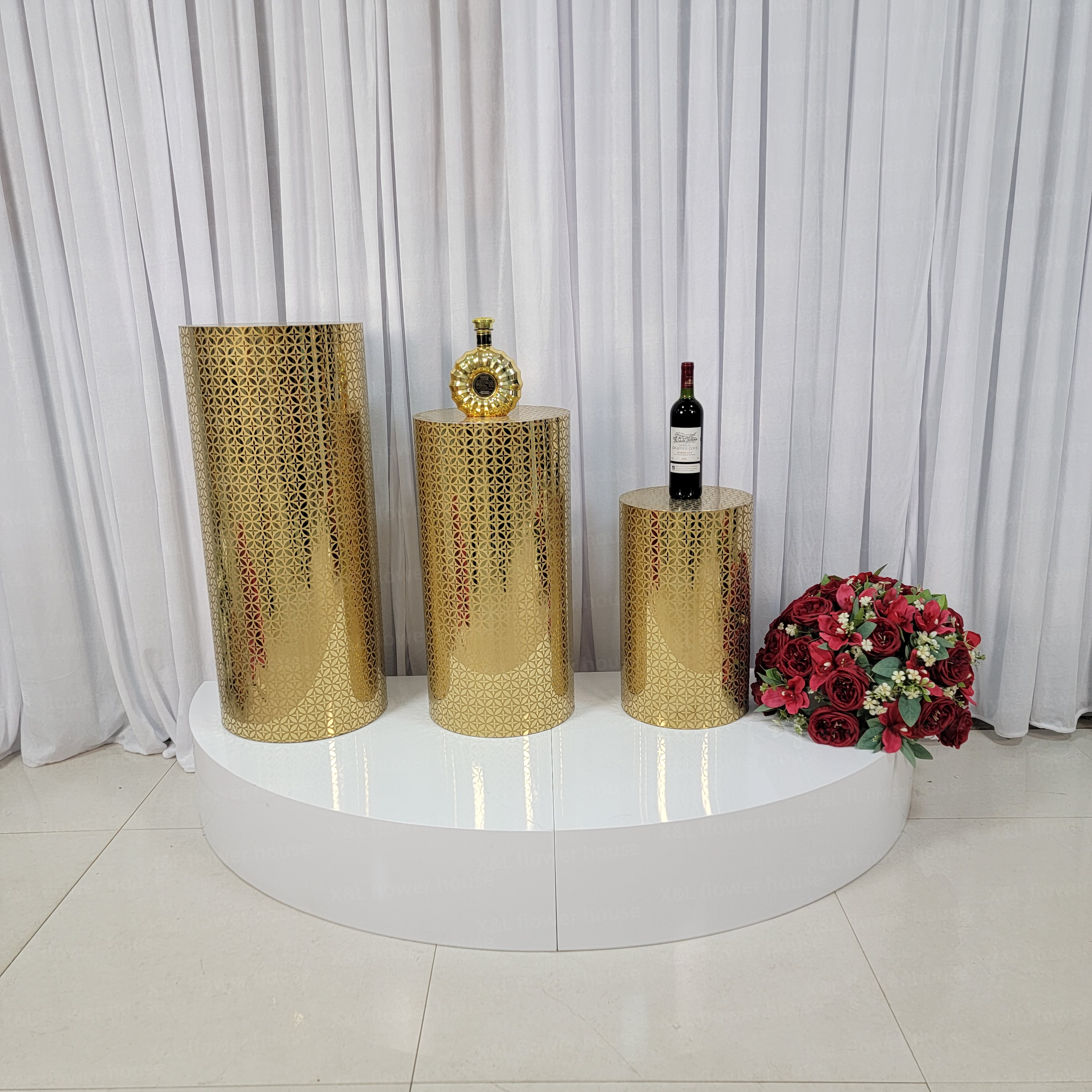 Gold Plints Pre031 Shiny gold plinth set of 3 sizes | X&L Flower House/Wedding and ...