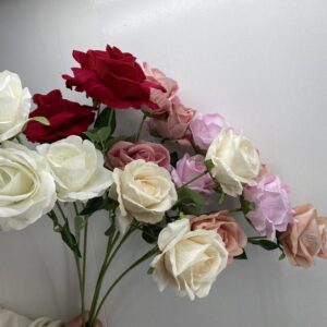 LM46 3 heads velvet roses 